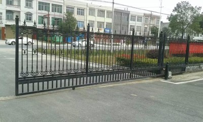 铁艺平移门